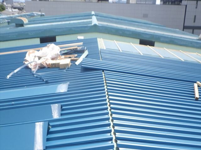 カバー工事　鋼板屋根