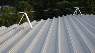 滋賀で屋根の転落防止ポール設置
