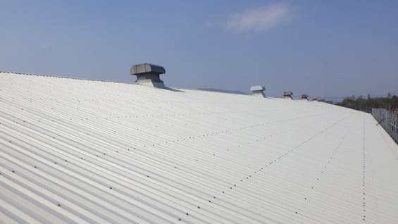 屋根改修工事　工場